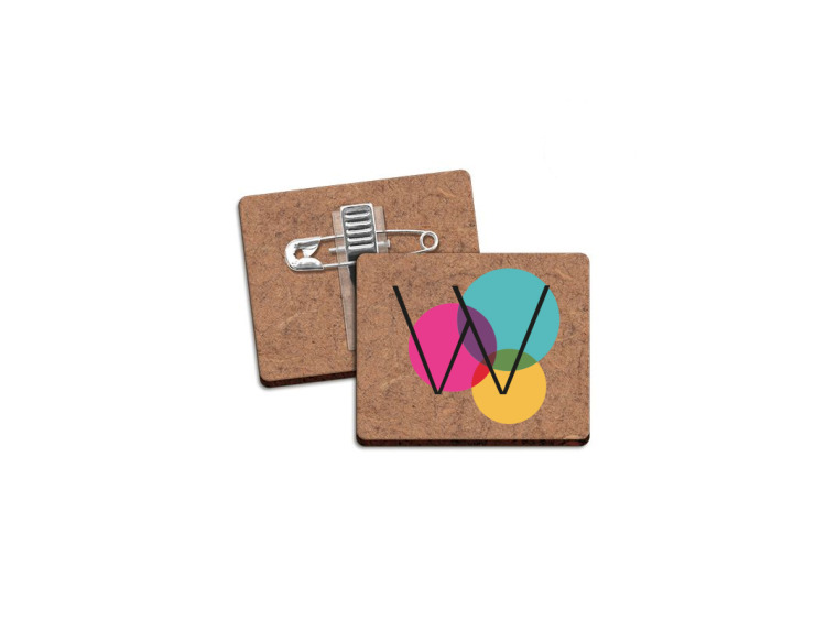 Badge MDF avec pince-&eacute;pingle personnalisable