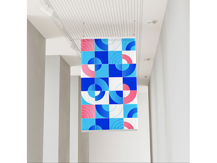 Display | Visuel suspendu textile